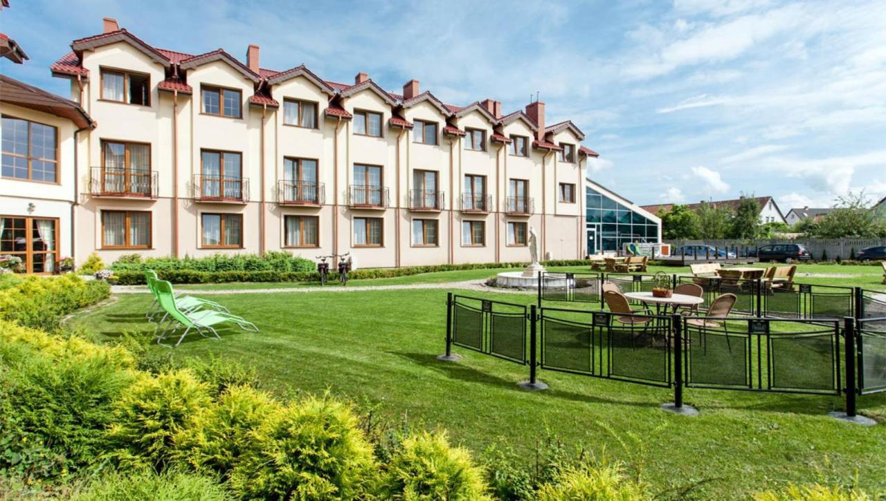 Orw Magnat Hotel Zieleniewo  Kültér fotó
